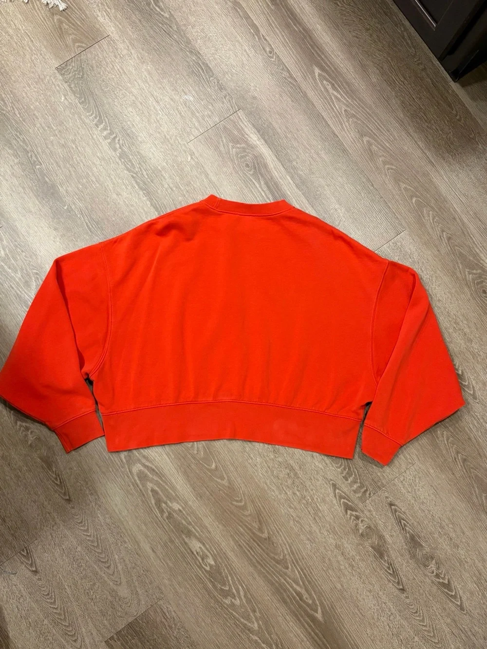 Women's Nike Red Cropped Crewneck Sweatshirt I Size Small